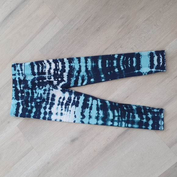 Girls MED 10/12 Workout Set - Picture 6 of 8